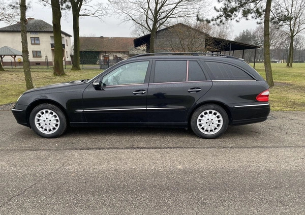 Mercedes-Benz Klasa E cena 13900 przebieg: 319000, rok produkcji 2005 z Buk małe 497